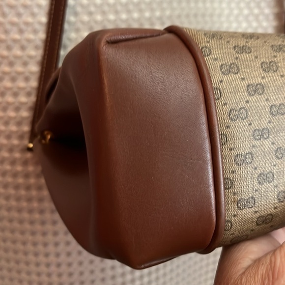 Gucci Monogram Crossbody - Picture 3 of 8